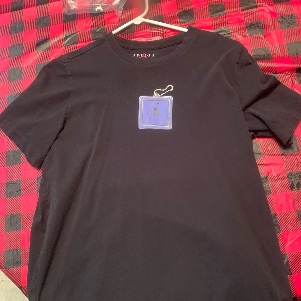 Mens Jordan tee shirt (large)